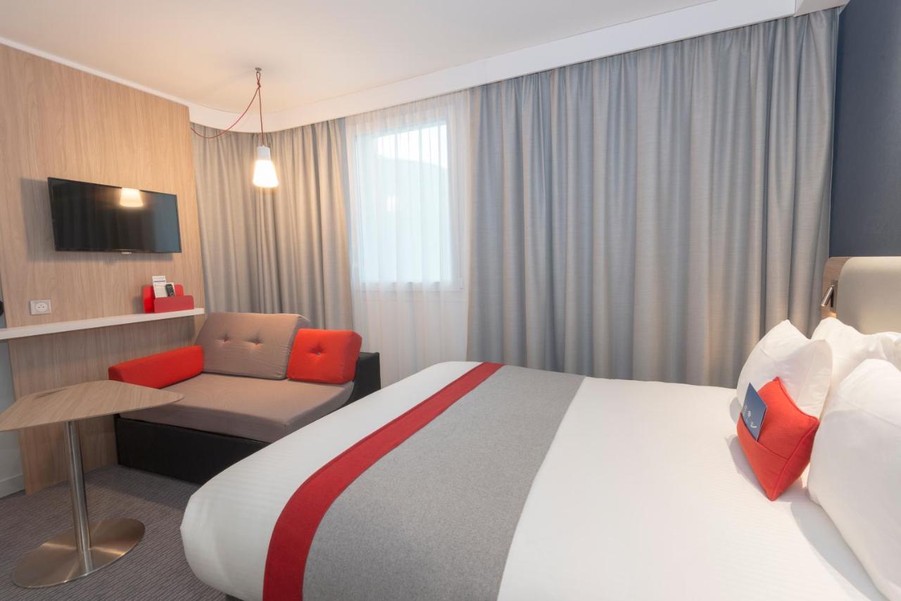 Holiday Inn Express Paris - Velizy By Ihg Kültér fotó