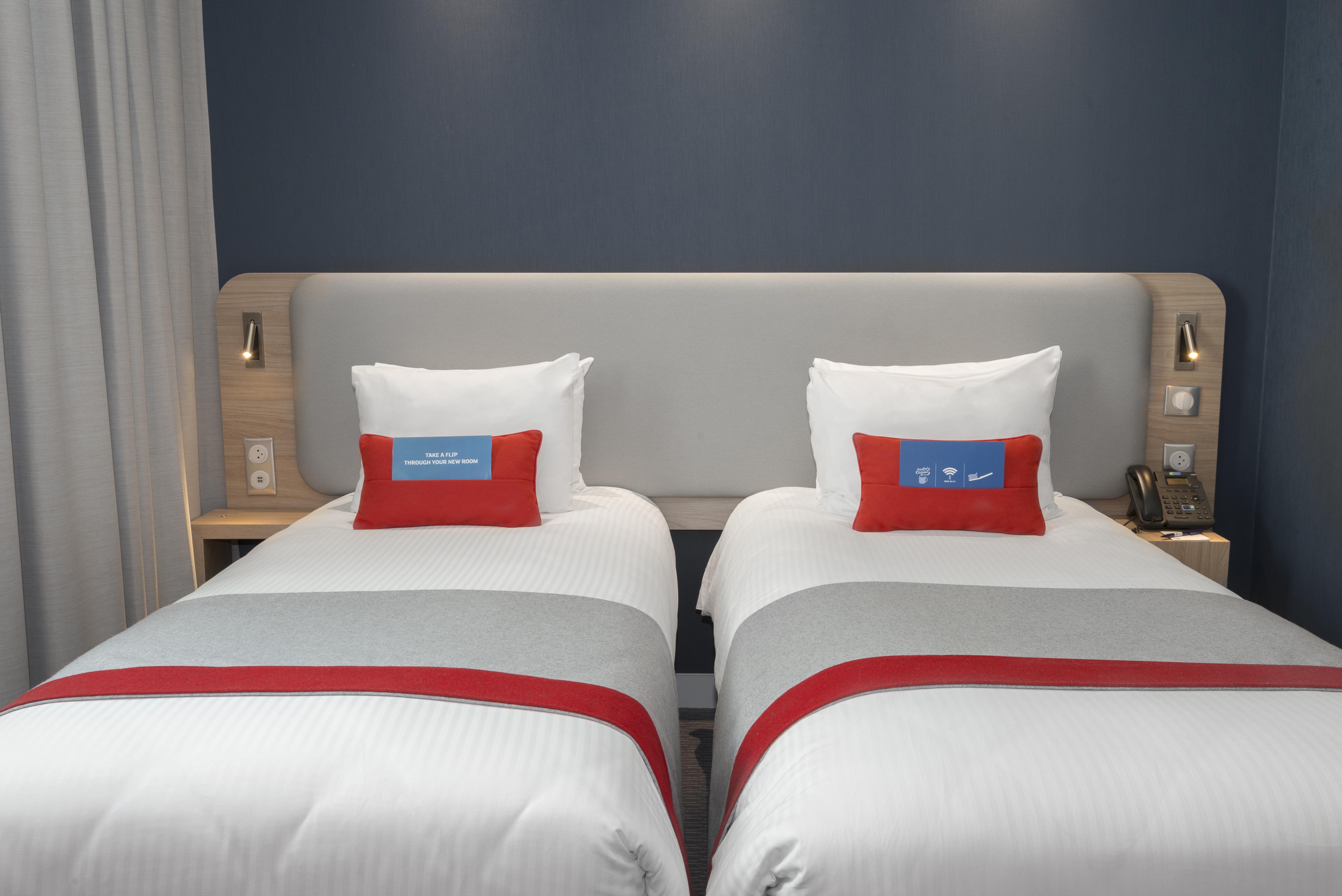Holiday Inn Express Paris - Velizy By Ihg Kültér fotó