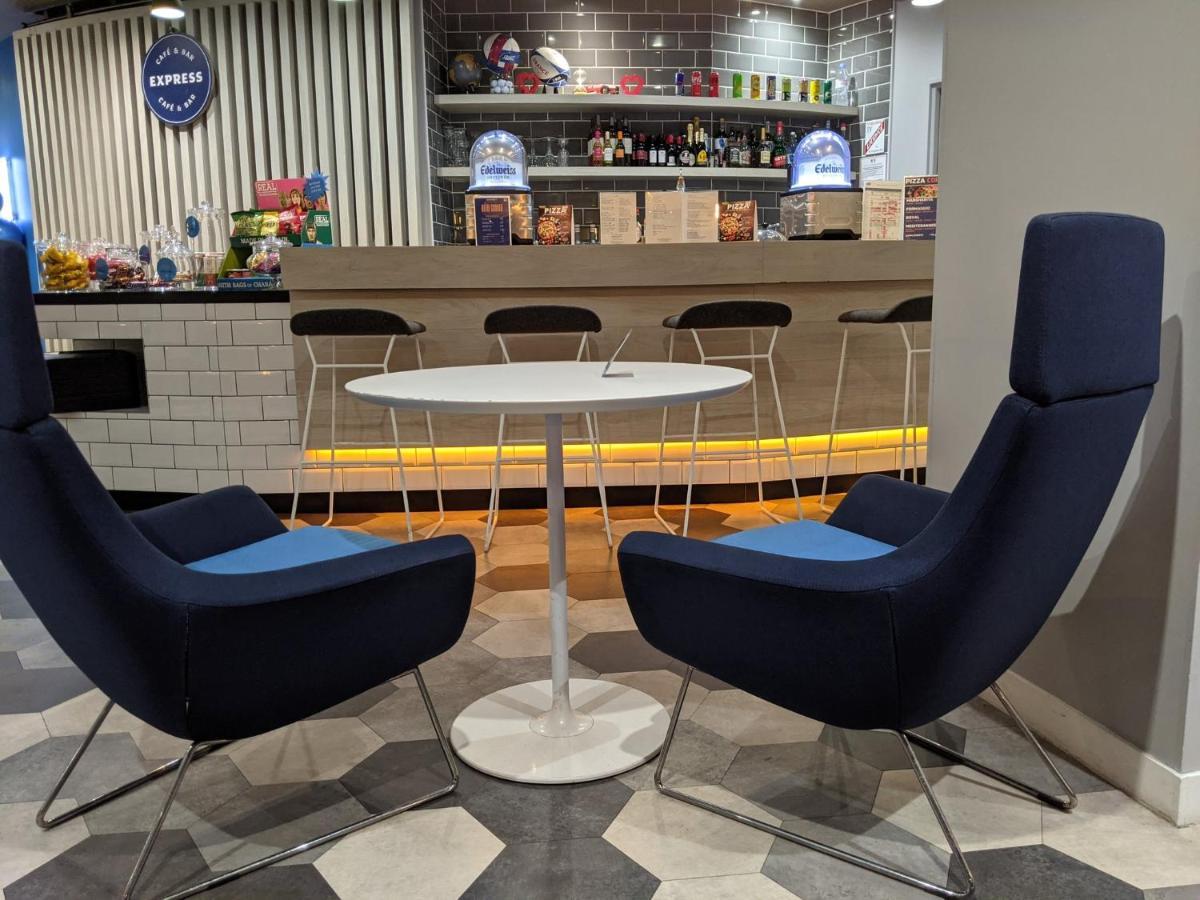 Holiday Inn Express Paris - Velizy By Ihg Kültér fotó