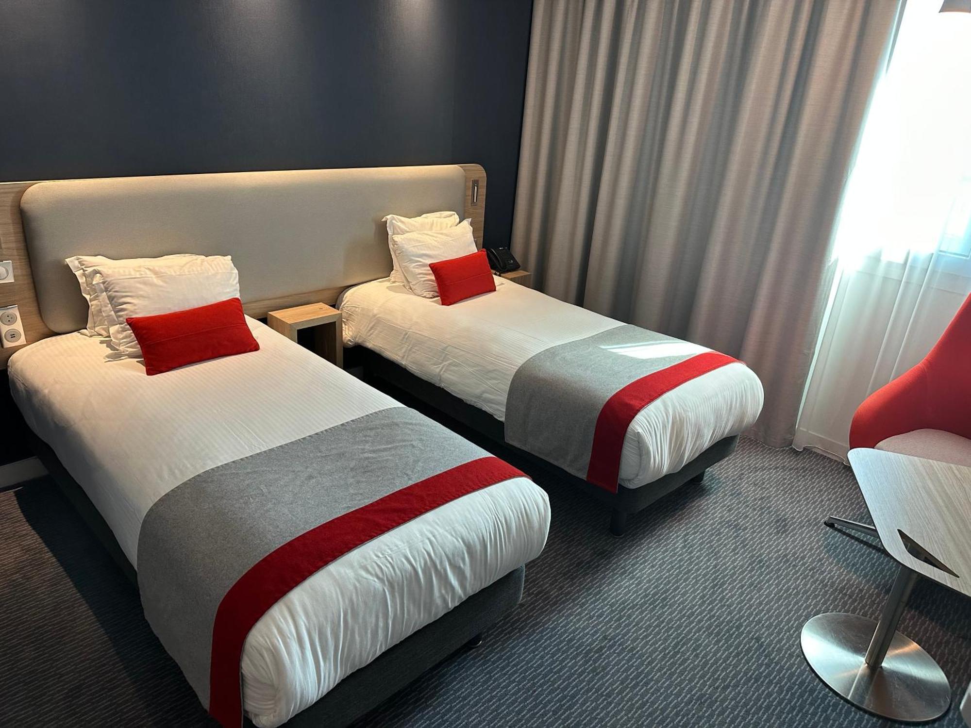 Holiday Inn Express Paris - Velizy By Ihg Kültér fotó